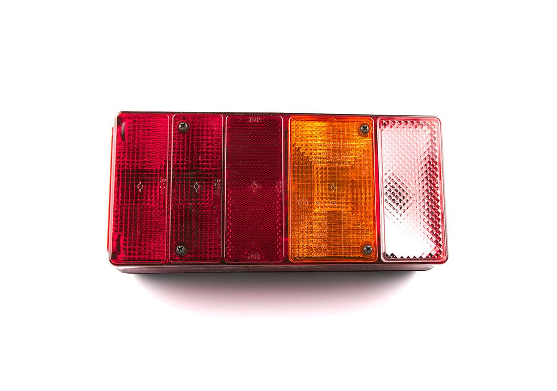 FEU ARRIÈRE DROIT 5 FONCTIONS + FEU DE RECUL